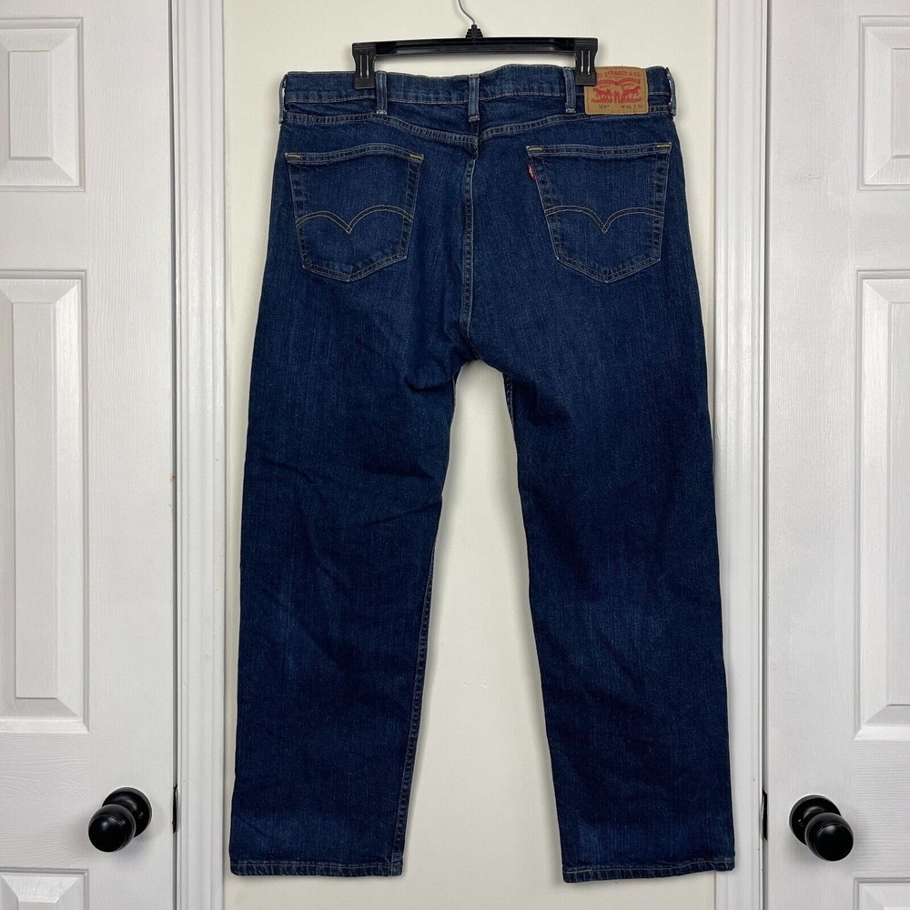 Levis 505‎ Regular Straight 40x30 Cotton Blend Medium Wash Denim Blue Jeans Zip - Picture 2 of 9